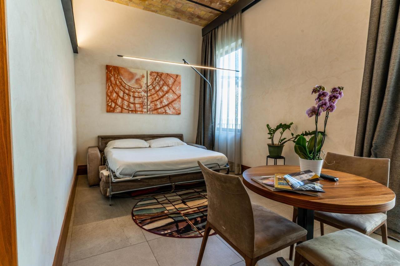 Gasometer Urban Suites Rome Exterior photo A room at the hotel