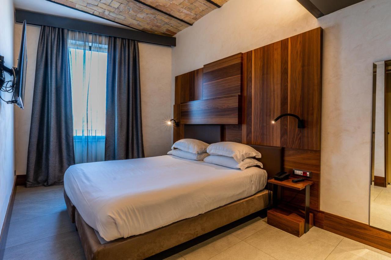Gasometer Urban Suites Rome Exterior photo A bedroom at the Hotel Zags