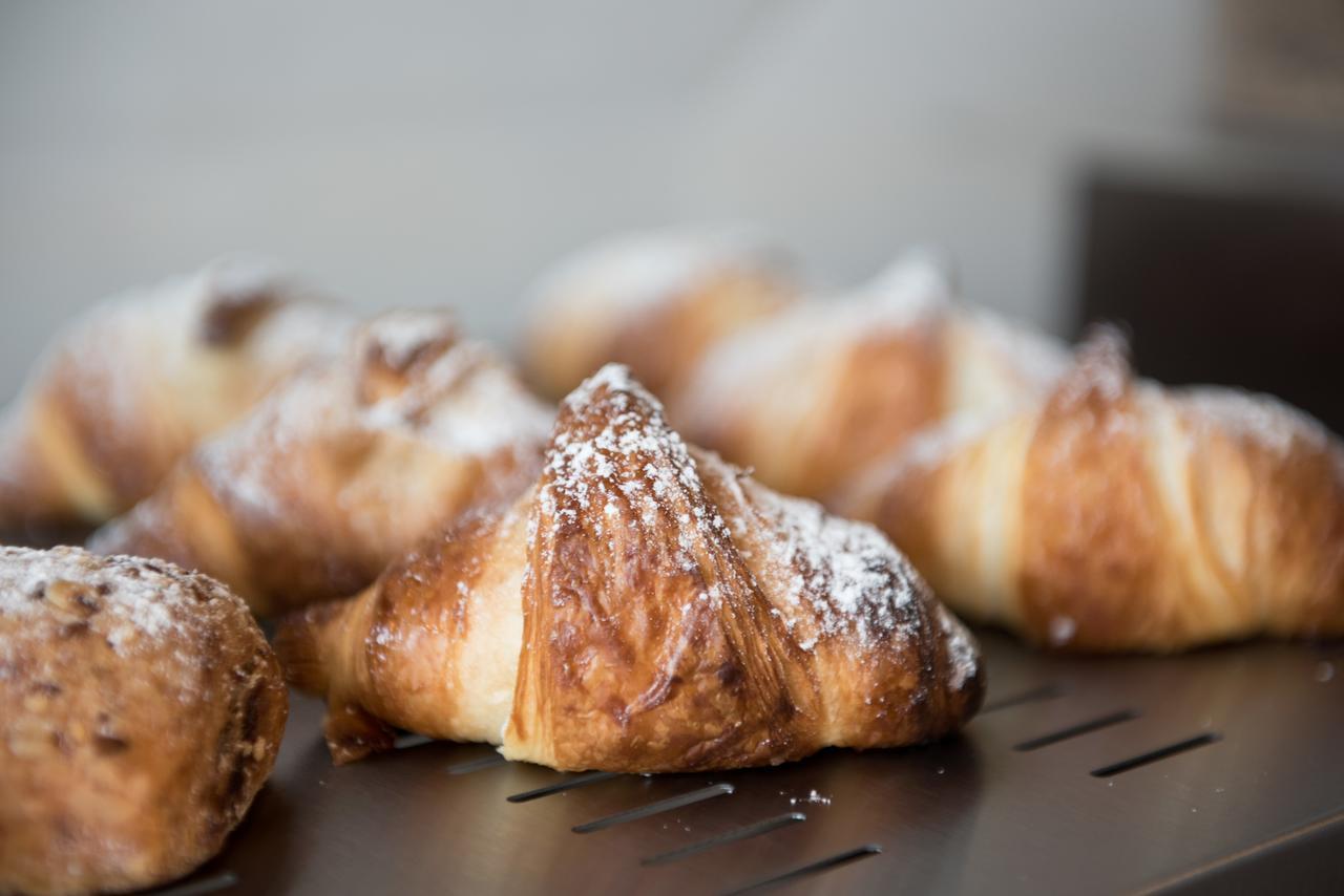 Gasometer Urban Suites Rome Exterior photo Croissants